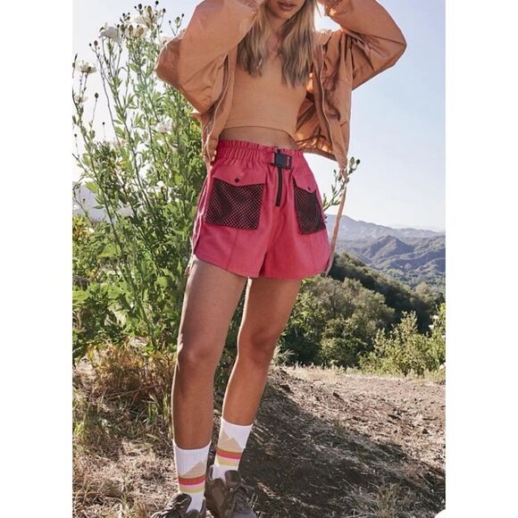 Free People Movement Adventure Pull On W/Zip Hiking Camping Short Lovestruck S - Picture 1 of 6